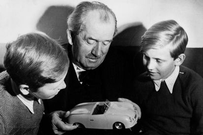 Ferdinand Porsche with Ferdinand Alexander Porsche and Ferdinand Piëch (right), approx. 1949.